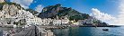 La petite ville d'Amalfi sur la cte amalfitaine (Salerne, Italie)